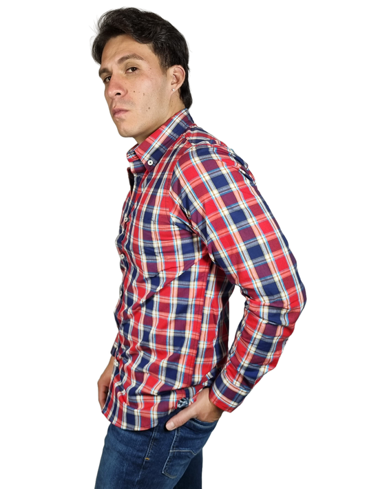 Camisa caballero slim fit de algodón.