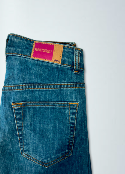 MOM JEANS